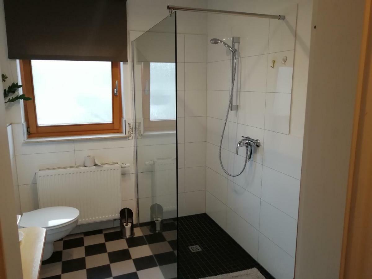 Apartment Am Park - Erica ชเนเวอร์ดิงเงิน ภายนอก รูปภาพ